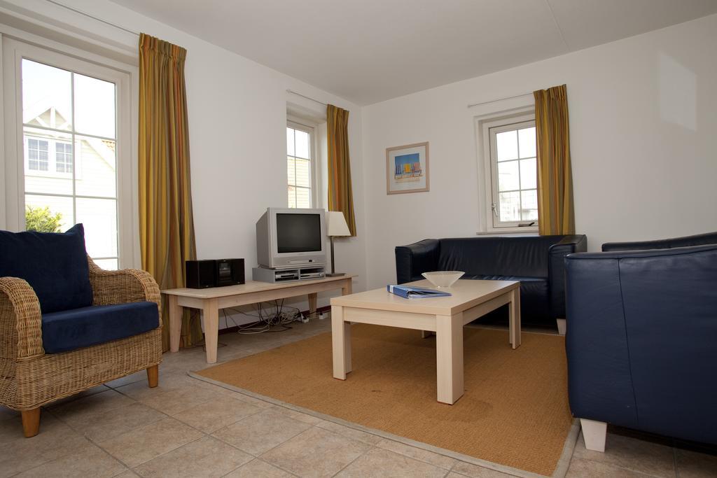 Roompot Duynparc De Heeren Van 'S-Gravensande Naaldwijk Room photo